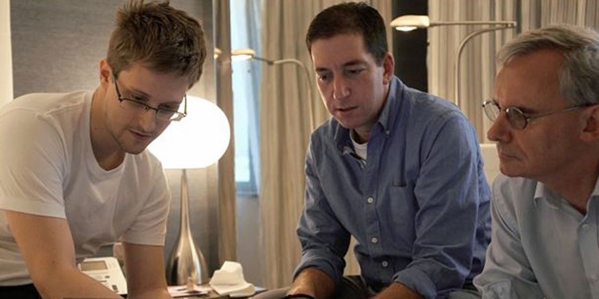 Szene aus «Citizenfour»: Edward Snowden, Glenn Greenwald und Ewen MacAskill in einem Hotelzimmer in Hongkong.