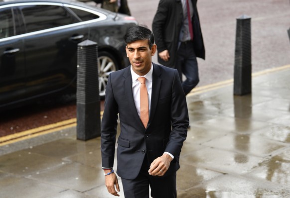 epa08215139 Britain&#039;s new Chancellor of the Exchequer Rishi Sunak arrives at the Treasury in London Britain, 13 February 2020. British Prime Minister Boris Johnson is reshuffling ministers in his ...