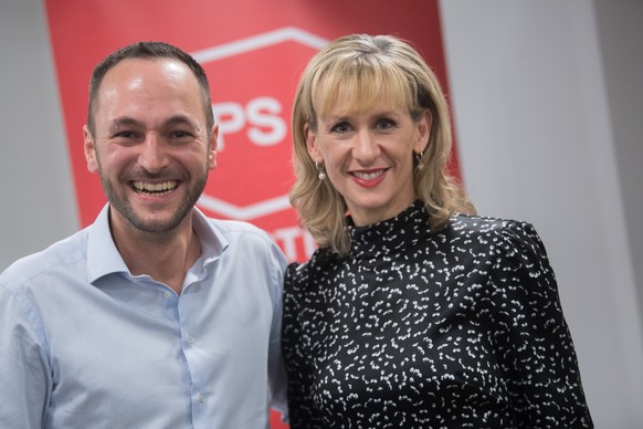 Die Kandidaten fuer das SP-Parteipraesidium, Priska Seiler Graf, rechts, und Mathias Reynard, links, anlaesslich des ersten offiziellen Hearings, am Donnerstag, 5. März 2020, in Bellinzona. (KEYSTONE/ ...