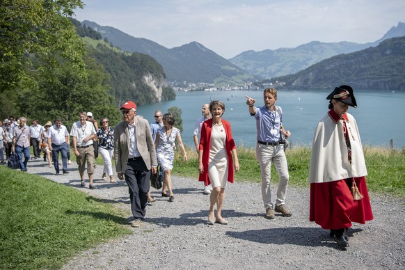 Bundespraesidentin Simonetta Sommaruga auf dem Weg zum Ruetli waehrend der Bundesfeier auf dem Ruetli, am Samstag, 1. August 2020. (KEYSTONE/Urs Flueeler).