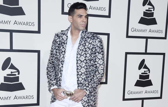 epa05163062 Swiss-born Liechtenstein singer Al Walser arrives for the 58th annual Grammy Awards ceremony at the Staples Center in Los Angeles, California, USA, 15 February 2016. EPA/PAUL BUCK