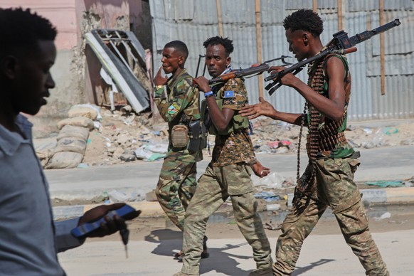Somali soldiers patrol a street after supporters of opposition political figures and state security forces clashed in Mogadishu, Somalia, Thursday, June 4, 2026. (AP Photo/Farah Abdi Warsameh)
APTOPIX ...