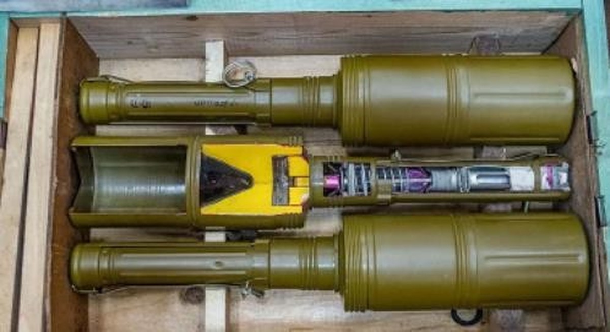 La grenade à lancer soviétique RKG-3 dans son état original.