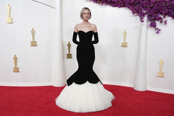 Carey Mulligan arrives at the Oscars on Sunday, March 10, 2024, at the Dolby Theatre in Los Angeles. (Photo by Jordan Strauss/Invision/AP)
Carey Mulligan