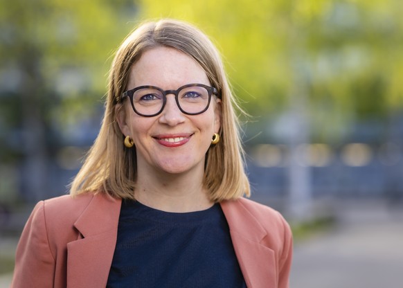 Nora Ernst, Co-Praesidentin Gruenliberale GLP Kanton Zuerich und Winterthurer Stadtparlamentarierin, posiert fuer ein Portrait am Donnerstag, 9. April 2026 auf dem Turbinenplatz in Zuerich. Die Gruenl ...