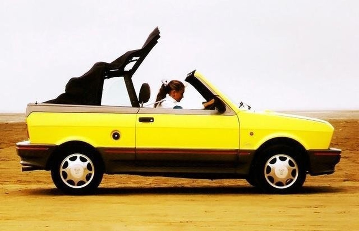 1990 Yugo Cabriolet auto retro 
https://zastava.drive.place/images/zastava/zastava_yugo_i_cabrio_1.jpg
