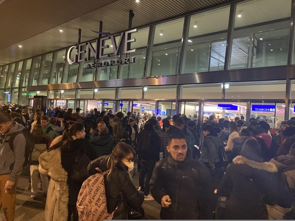 tel: 
Genf flughafen wurde evakuiert