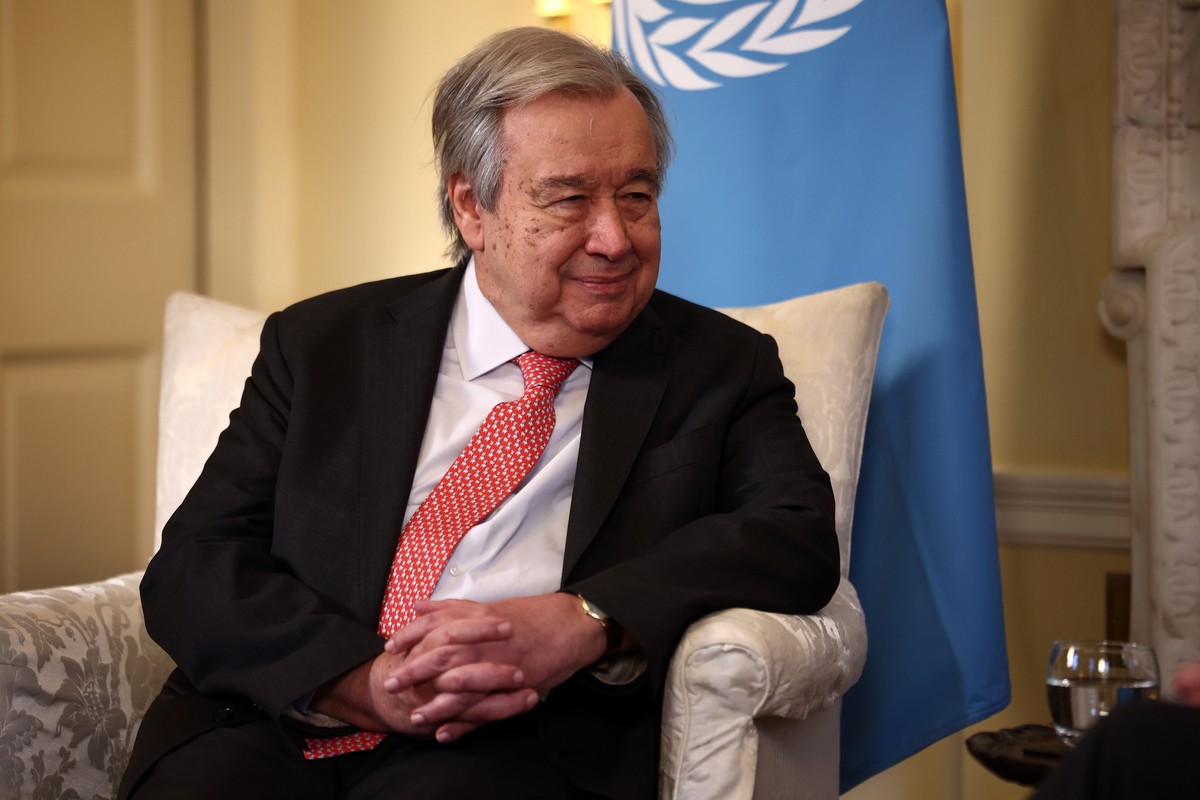 UN Secretary General António Guterres is welcomed by Britain's Prime Minister Keir Starmer to 10 Downing Street, London, Friday, Jan. 16, 2026. (Henry Nicholls/Pool Photo via AP)
Keir Starmer,Ant ...