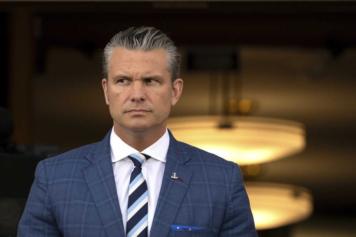 Defense Secretary Pete Hegseth arrives to greet Australia's Deputy Prime Minister and Minister of Defence Richard Marles on his arrival at the Pentagon, Wednesday, Sept. 2, 2026, in Washington. ( ...