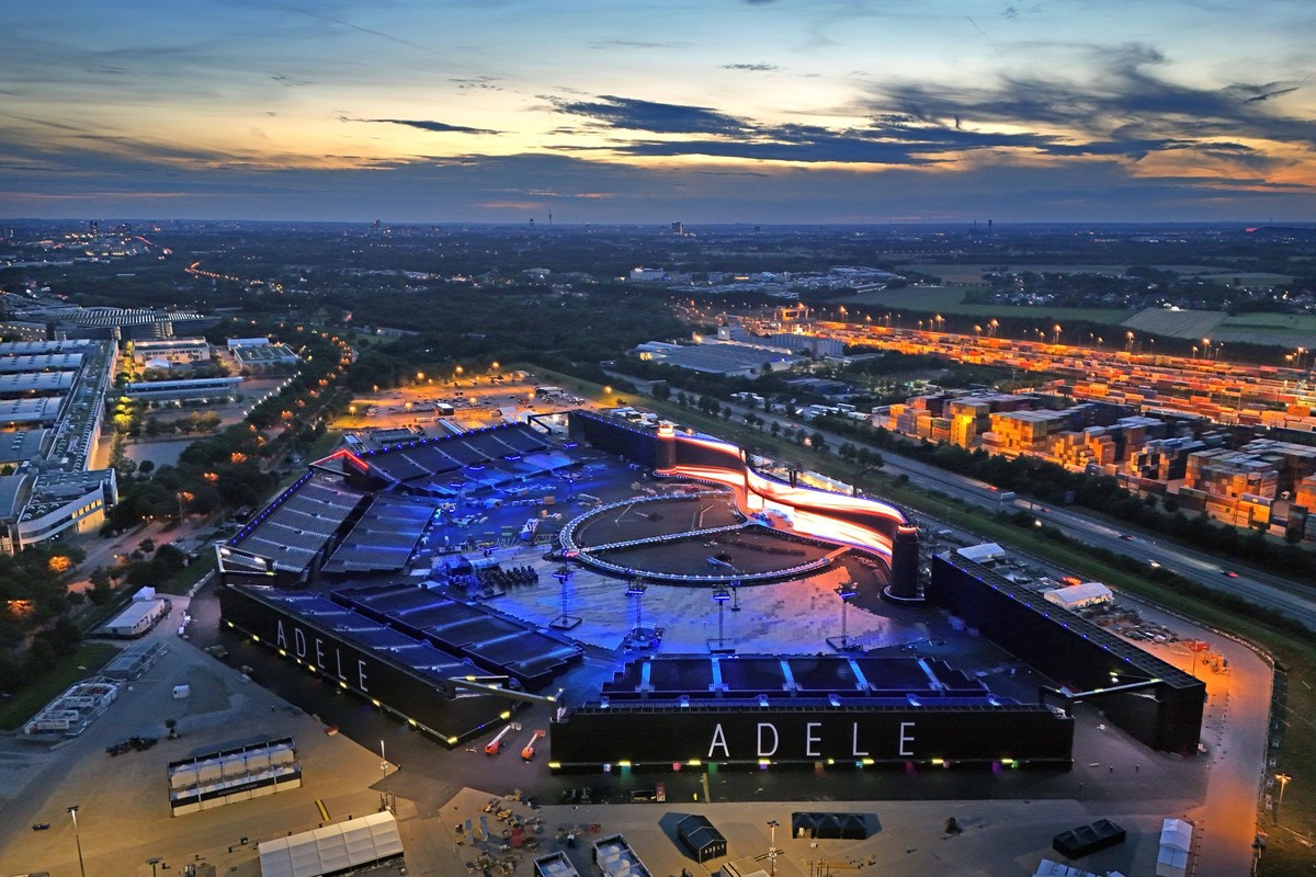 Soundcheck von Adele am 25.07.2024 in der Open Air Arena fuer die Europa Konzerte im August auf dem Freigelaende der Messe Muenchen. Der globale Superstar Adele gastiert am 2., 3., 9. und 10. August 2 ...