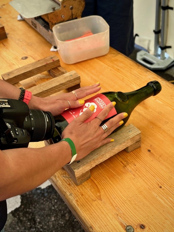 Selbst abfüllen und etikettieren ist angesagt.