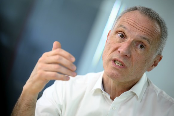 Laurent Kurth, president de la table ronde federale pour favoriser des accords extrajudiciaires apres l'incendie de Crans-Montana photographie lors d'un interview ce vendredi 22 mai 2026 a L ...