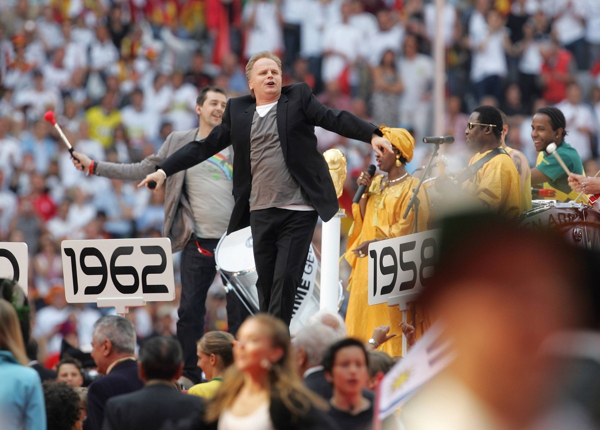 Bildnummer: 09764383 Datum: 09.06.2006 Copyright: imago/Pressefoto Baumann
Fussball / Herren / FIFA WM Weltmeisterschaft 2006 / Deutschland - Costa Rica: Er