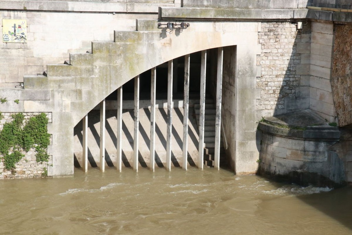 PARIS, FRANCE - MARCH 07: A view of the Seine River as the level of river is exceeded the 4-meter mark in Paris, France on March 07, 2024. The banks of the Seine are flooded in the 4th arrondissement, ...