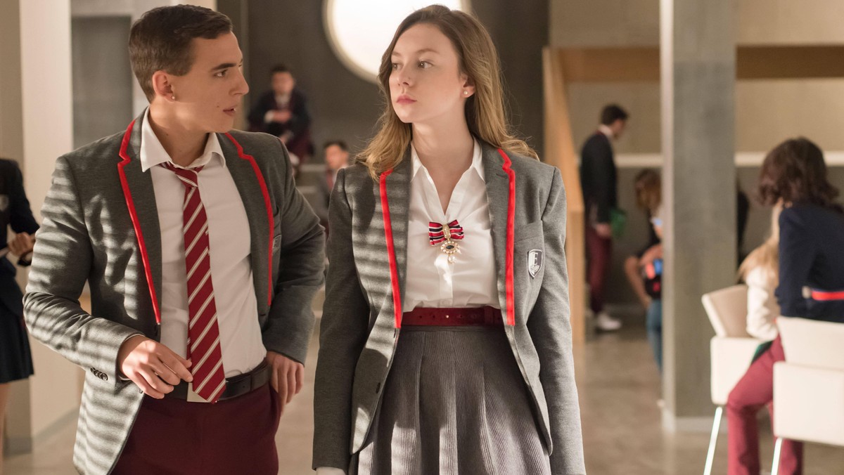 IMAGO / Everett Collection

ELITE, from left: Miguel Herran, Ester Exposito, Episode 7 , (Season 1, ep. 107, aired Oct. 5, 2018). photo: Manuel Fernandez-Valdes / Netflix / Courtesy: Everett Collectio ...