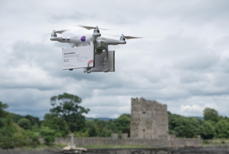 Women on Web hat auch schon mal per Drohne Abtreibungspillen verschickt. Hier in Irland, 2016.