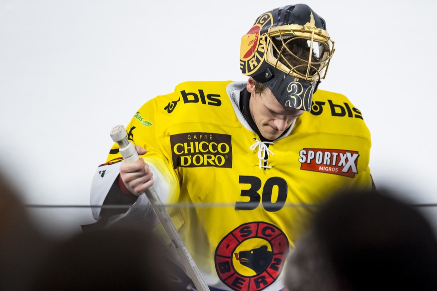 Le gardien bernois Leonardo Genoni, lors de la rencontre du championnat suisse de hockey sur glace de National League entre le Lausanne Hockey Club, LHC, et le SC Bern ce dimanche 18 novembre 2018 a l ...