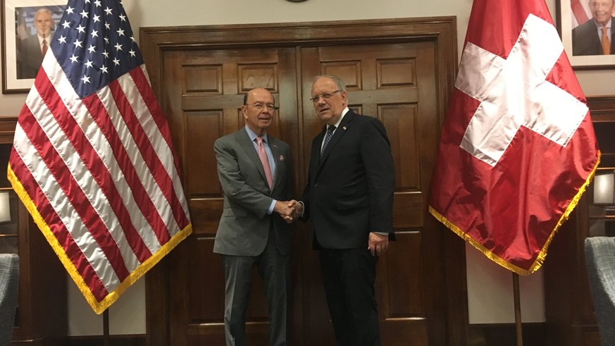 Bundesrat Johann Schneider-Ammann mit US-Handelsminister Wilbur Ross.&nbsp;