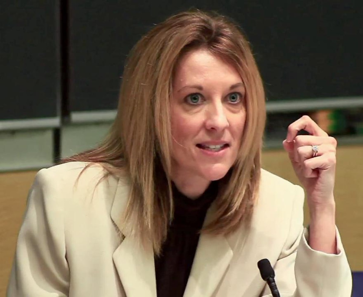 Stephanie Kelton (September 2012)
Von ModernMoneyNetwork - Diese Datei ist ein Ausschnitt aus einer anderen Datei: Stephanie Kelton 2012.jpg, CC BY-SA 3.0, https://commons.wikimedia.org/w/index.php?cu ...