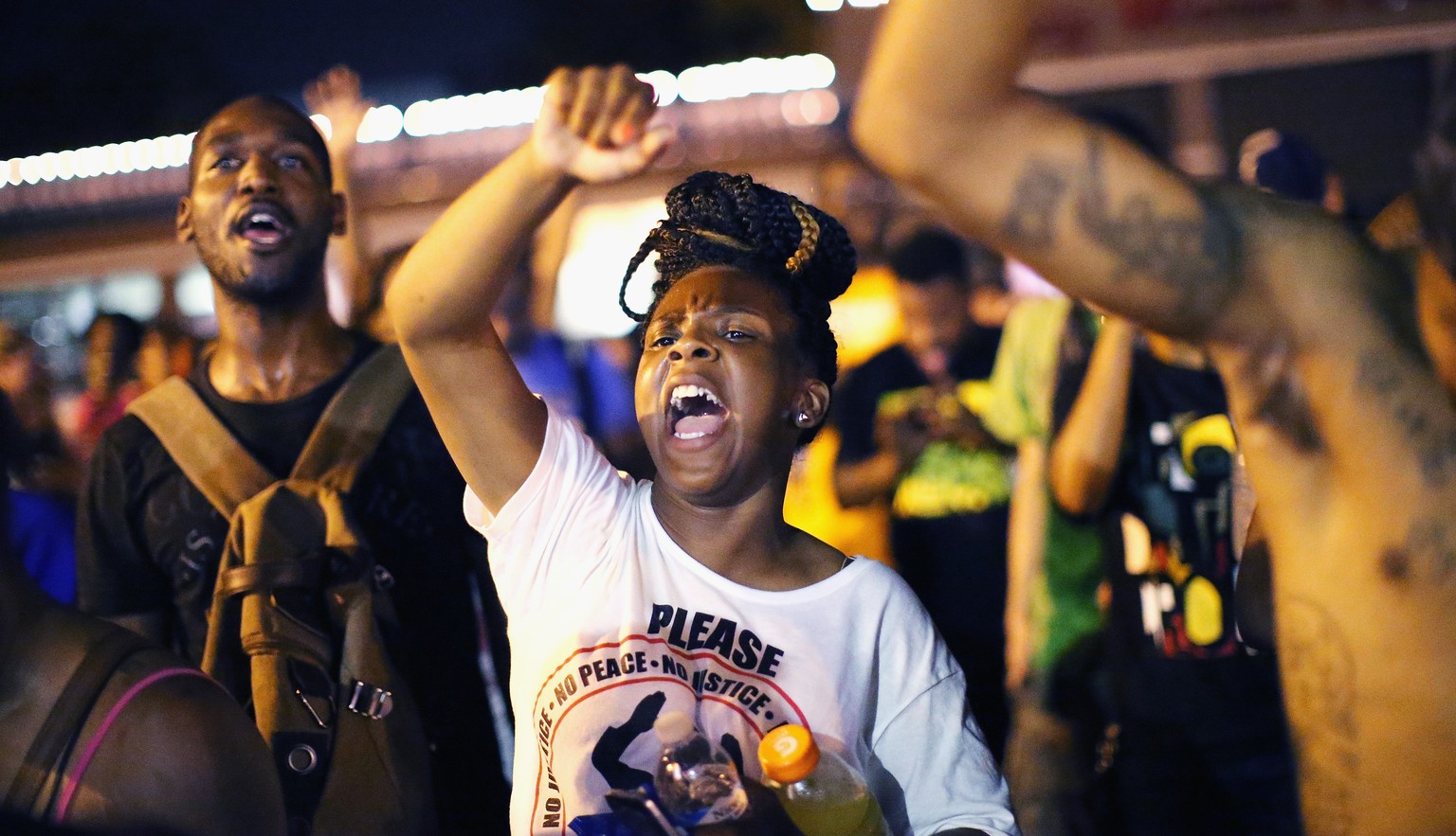 Protest in Ferguson:&nbsp;Eineinhalb Wochen nach den tödlichen Schüssen auf Michael Brown kühlt die Stimmung in der Stadt allmählich ab.&nbsp;