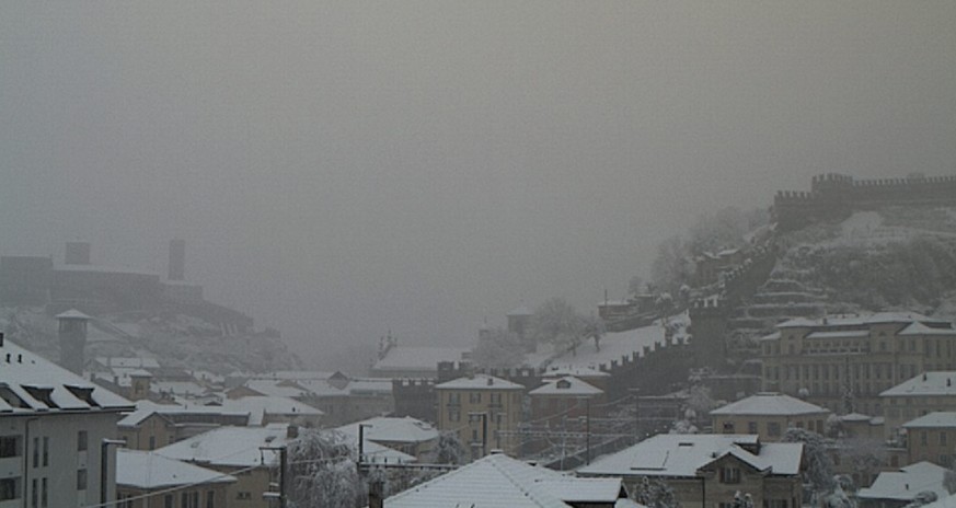 Verschneites Bellinzona: Aufnahme vom Montagnachmittag.&nbsp;