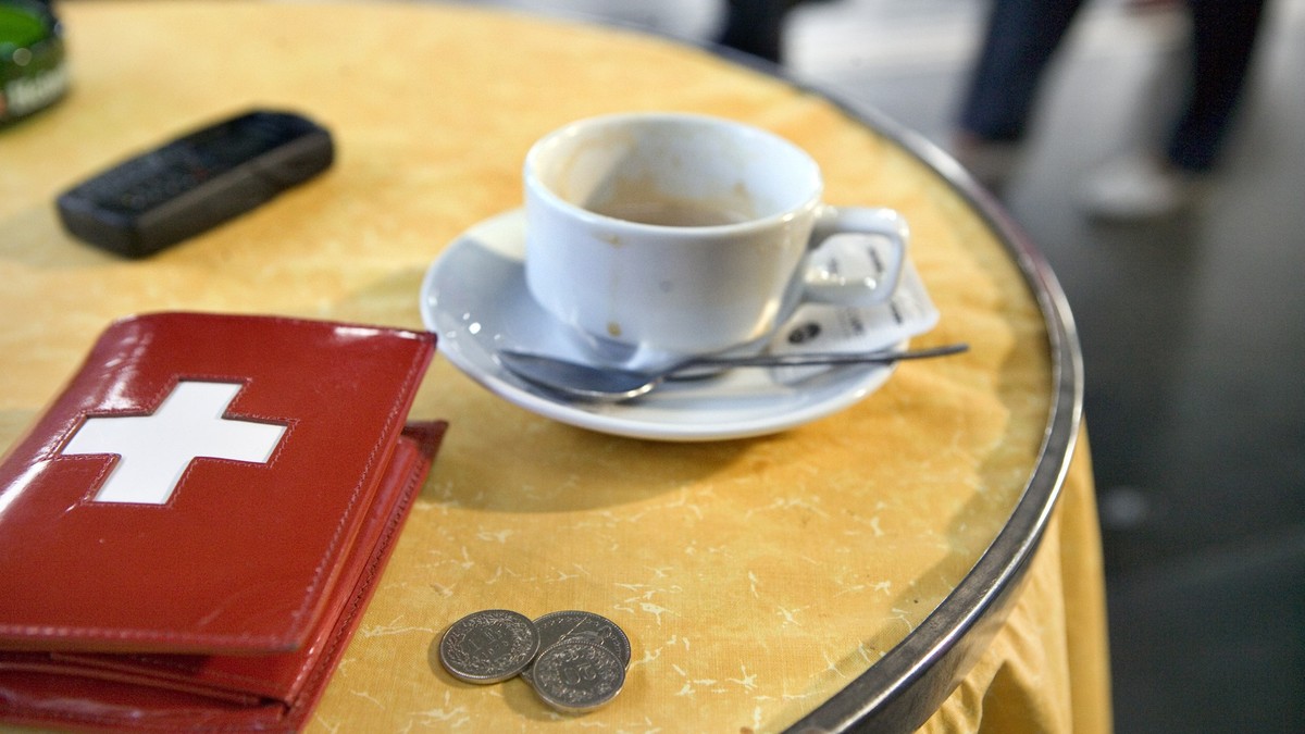 Mehrheit-der-Schweizer-Gastrobetriebe-teilt-Trinkgeld-auf