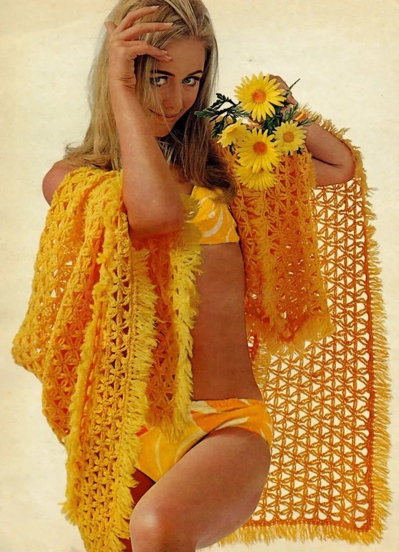 60s &amp; 70s Als Häkeln und Stricken plötzlich sexy wurden. 

https://blog.vintagepatternsdazespast.com/free-vintage-crochet-knitting-dress-romper-shell-patterns/