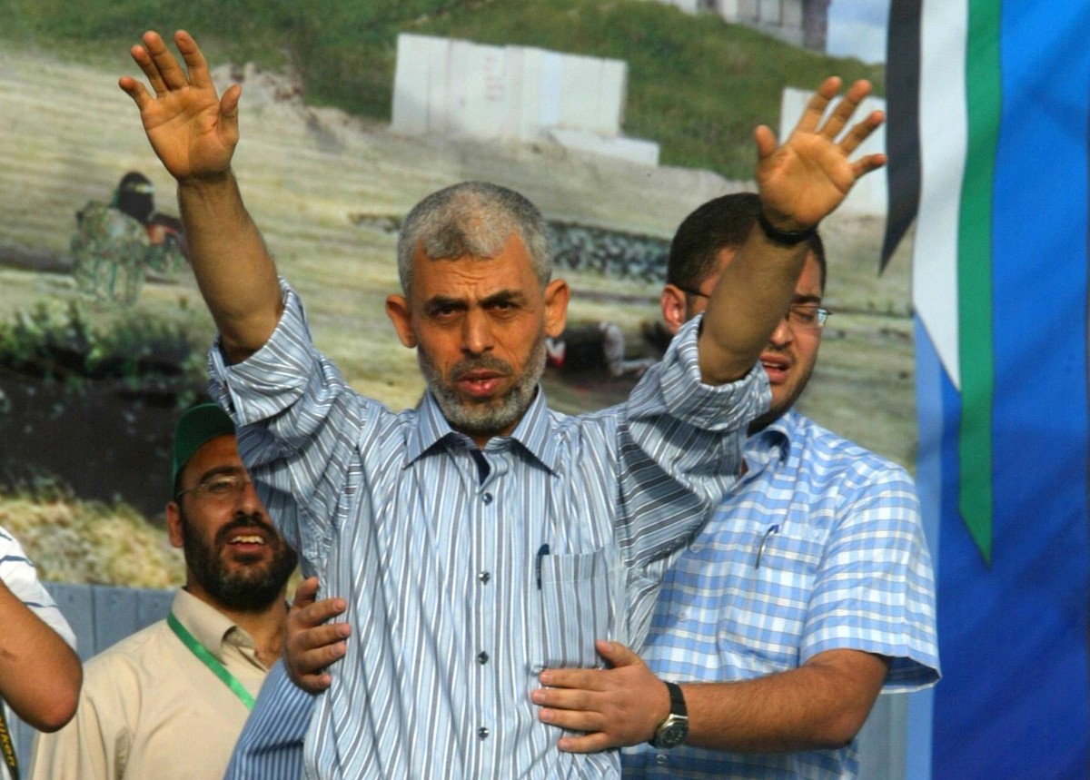 October 21, 2011 - Khan Younis, Gaza Strip, Palestinian Territory - This file photo taken on October 21, 2011 shows Freed Palestinian prisoner Yehiye Sinwar, a founder of Hamas military wing, wave as  ...