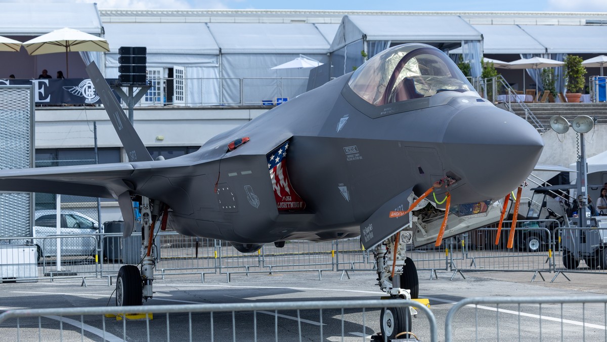 epa12179387 A F-35 A Lightning II generation US-made jet fighter on display during the first day of the 55th edition of the International Paris Air Show at the Paris-Le Bourget Airport near Paris, Fra ...