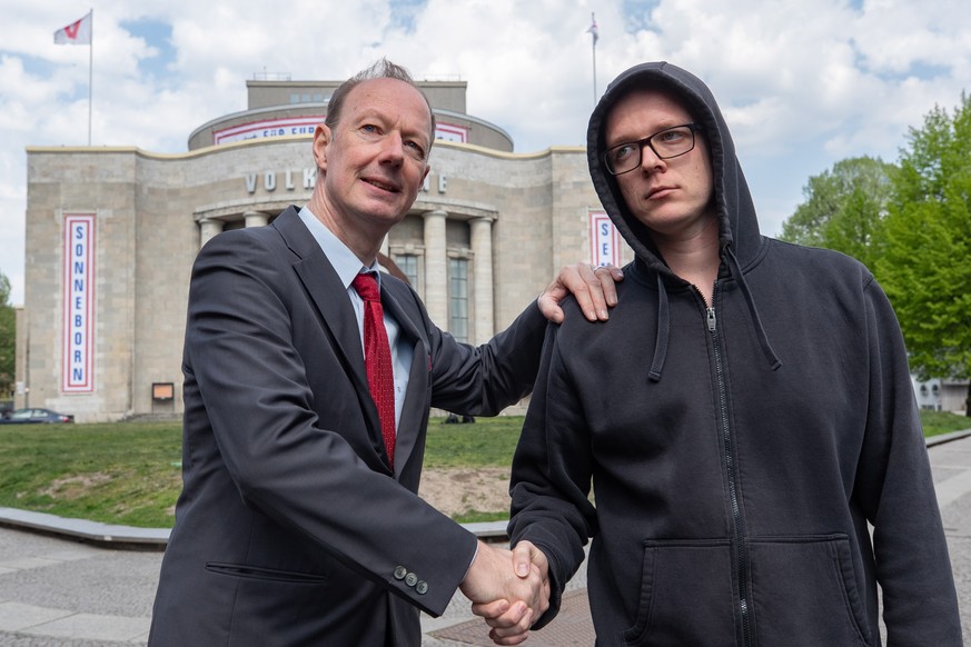 epa07523223 MEP and &#039;The Party&#039; party leader Martin Sonneborn (L), and satirist Nico Semsrott (R) pose during the EU election campaign opening of the German satirical party Die PARTEI (The P ...