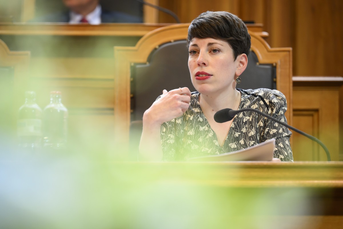 Lisa Mazzone, GP-GE, spricht bei der Debatte "Strafrahmenharmonisierung und Anpassung des Nebenstrafrechts an das neue Sanktionenrecht" waehrend der Fruehlingssession der Sommersession Raete ...
