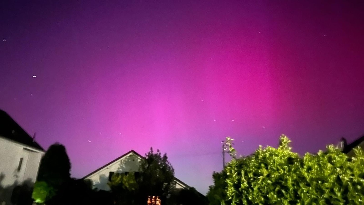 Polarlichter über Brittnau bei Zofingen.