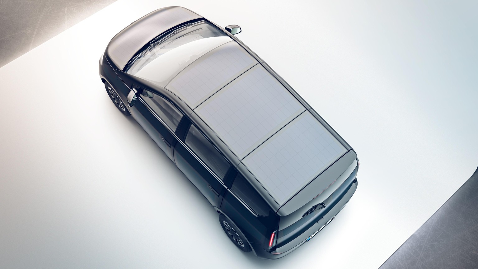 Das deutsche Start-up Sono Motors entwickelt ein Elektroauto, das sowohl über das Stromnetz als auch über Solarzellen aufgeladen wird.