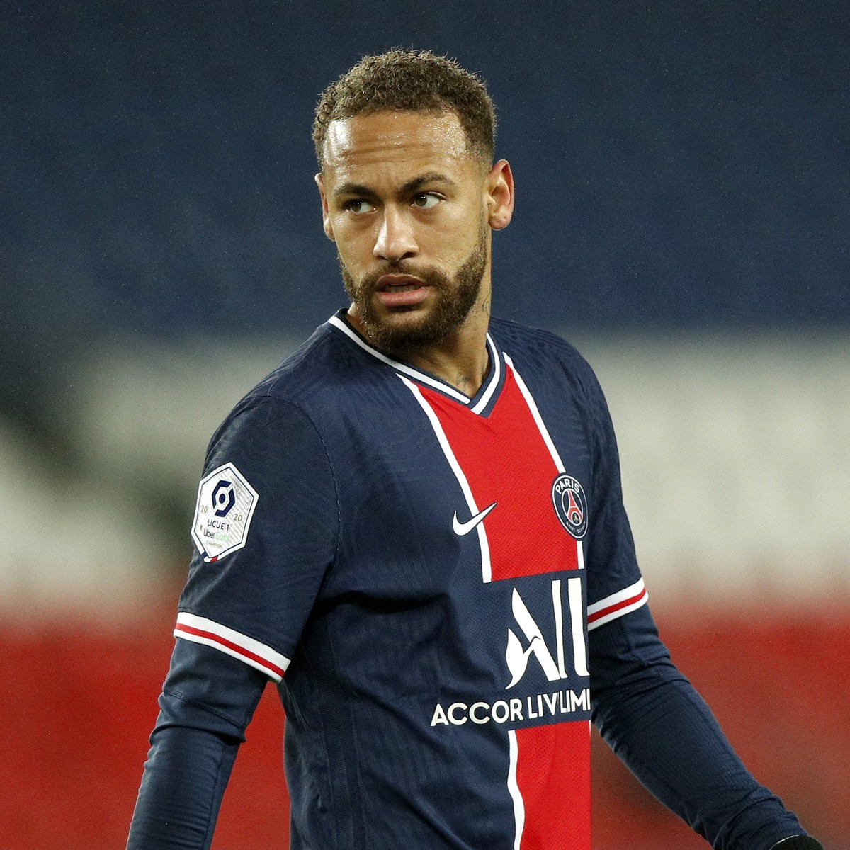 epa08882673 Paris Saint Germain's Neymar Jr. during the French Ligue 1 soccer match between PSG and Lyon at the Parc des Princes stadium in Paris, France, 13 December 2020. EPA/YOAN VALAT