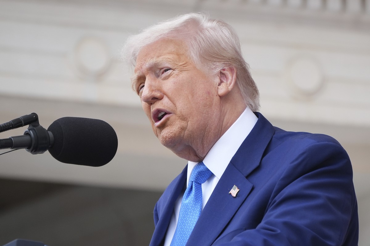 President Donald Trump speaks during the 157th National Memorial Day Observance at Arlington National Cemetery, Monday, May 26, 2025, in Arlington, Va. (AP Photo/Jacquelyn Martin)
Donald Trump
