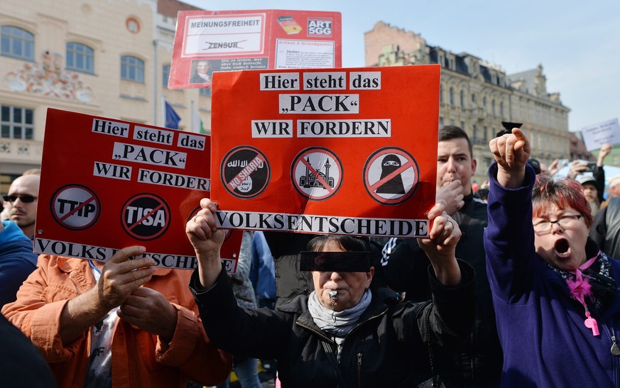 Die neue Rechte protestiert in Zwickau gegen das geplante Freihandelsabkommen.