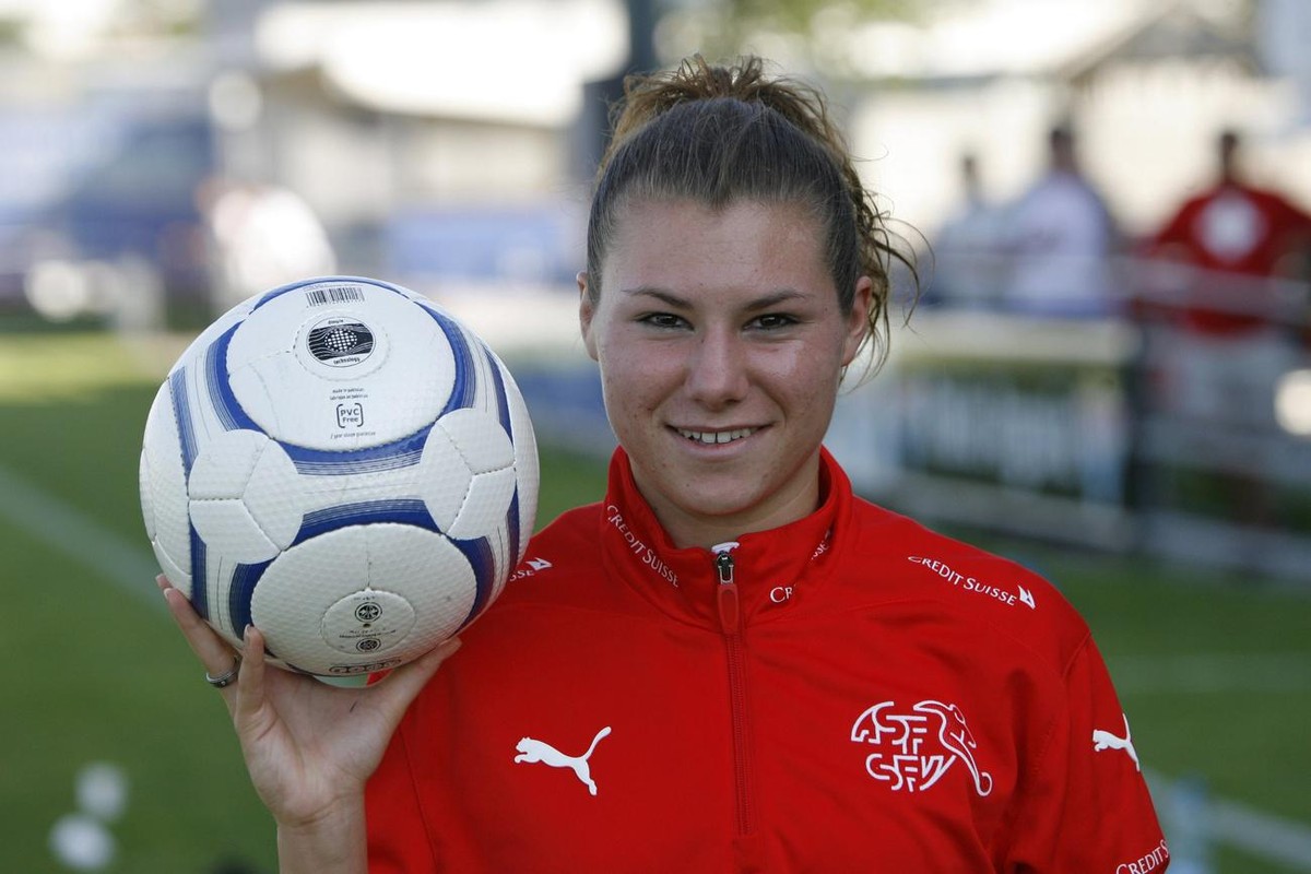 Switzerland?s Ramona Bachmann poses after the friendly women's soccer match between Switzerland and the under-23 Team of Sweden, in Wohlen, Switzerland, Wednesday August 12, 2009. (KEYSTONE/Urs F ...