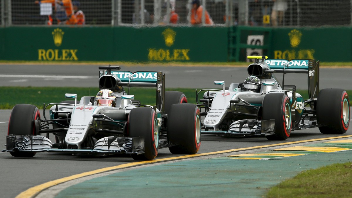 Einer Meinung: Hamilton (vorne) und Rosberg.