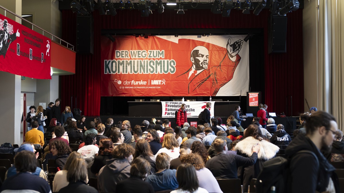 Schweiz Revolutionäre Kommunistische Partei gegründet