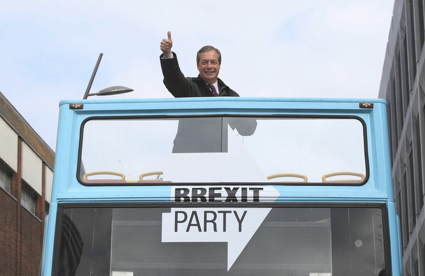 Nigel Farage mit Bus.