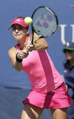 Belinda Bencic übersteht die Startrunde mühelos.