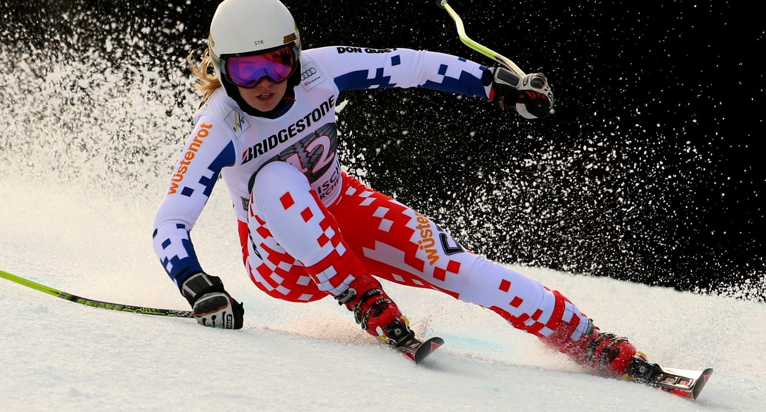 Ester Ledecka fährt in ihrem ersten Weltcup-Rennen auf den starken 24. Rang.