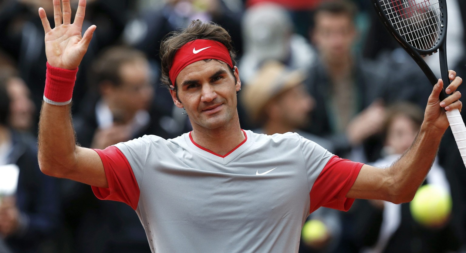 Roger Federer bleibt ohne Satzverlust in Paris.