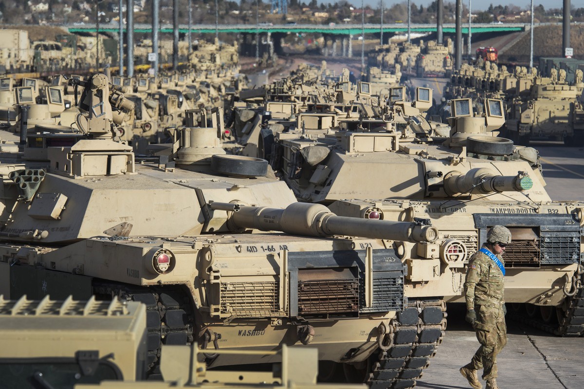 Des chars Abrams.