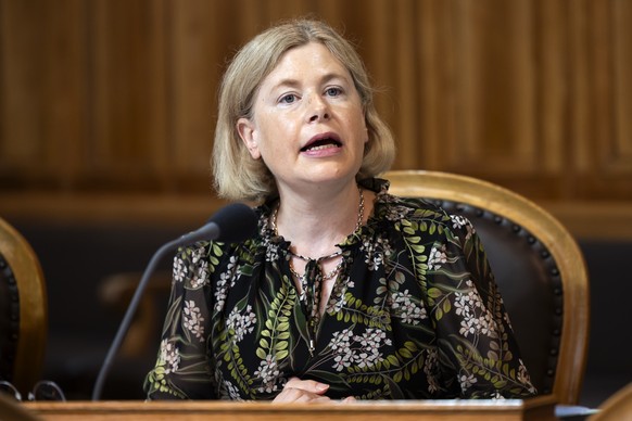 Esther Friedli, SVP-SG, spricht waehrend der Debatte ueber die Kosten- und Praemienentwicklung bei der Umsetzung von Efas (einheitliche Finanzierung ambulanter und stationaerer Leistungen), waehrend d ...