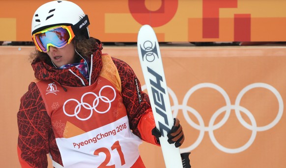 epa06506832 Deborah Scanzio of Switzerland in action during the Women&#039;s Moguls qualification at the Phoenix Snow Park during the PyeongChang 2018 Winter Olympic Games, in Pyeongchang, South Korea ...