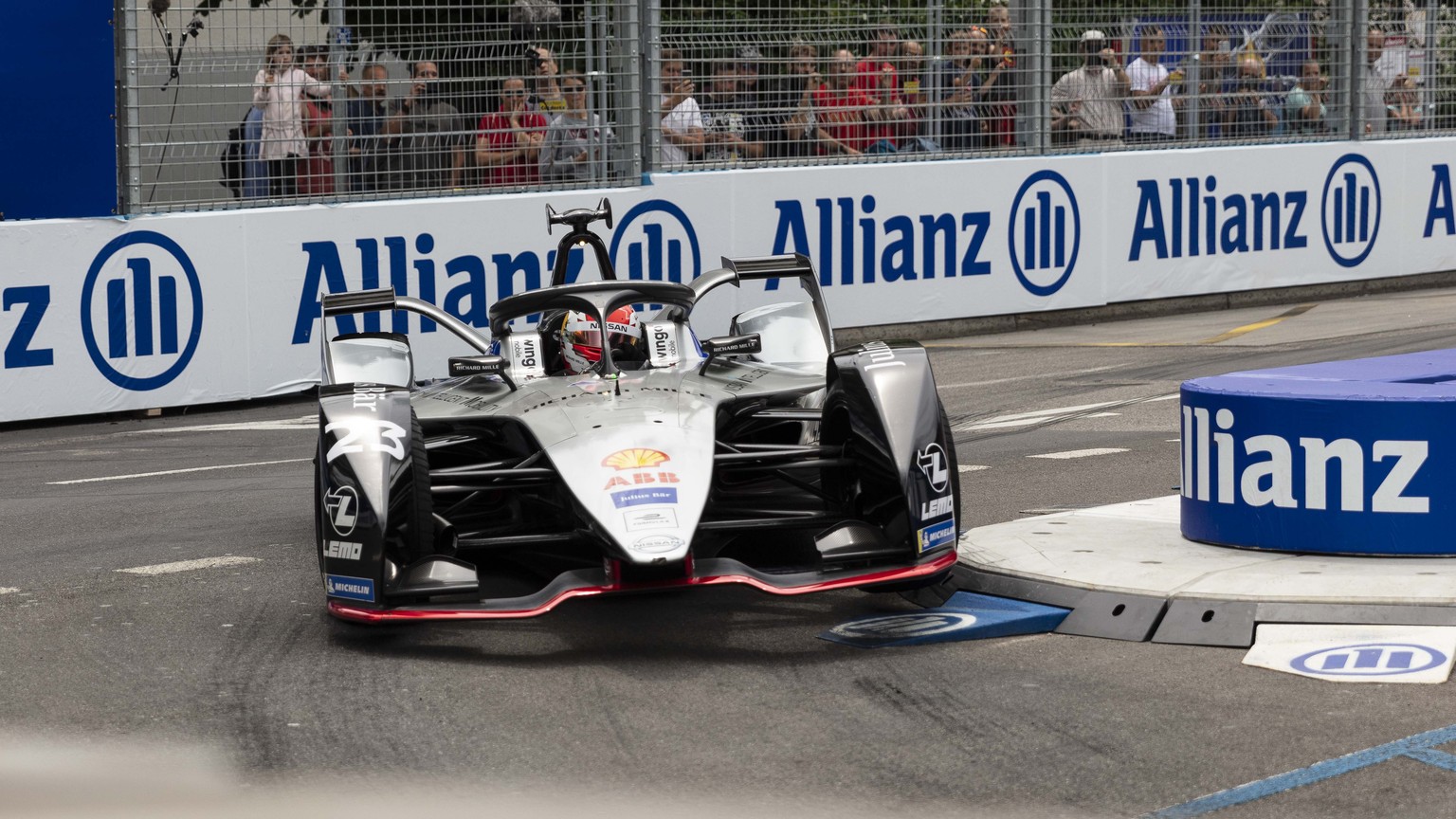 Der Schweizer Sebastien Buemi vom Team Nissan e.dams im Qualifying des Swiss E-Prix 2019 am Samstag, 22. Juni 2019 in Bern. Nachdem die Formel E im 2018 erstmals in der Schweiz war, findet der diesjae ...