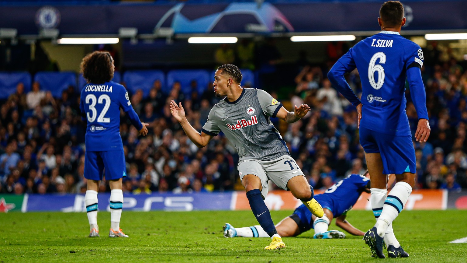 epa10184819 Noah Okafor of Red Bull Salzburg celebrates after scoring a goal during the UEFA Champions League group E match between Chelsea and Red Bull Salzburg in London, Britain, 14 September 2022. ...