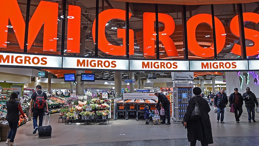 Die Migros hat im Corona-Jahr 2020 von einem florierenden Detailhandelsgesch