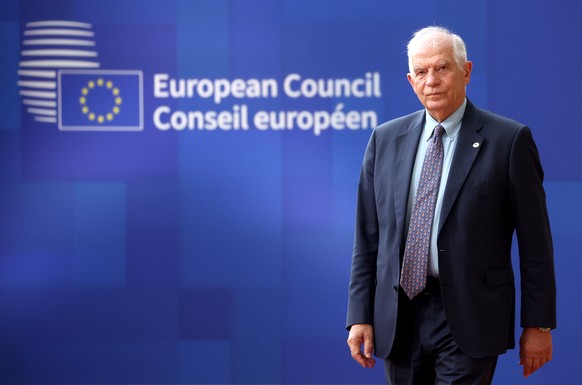 epa11663894 Josep Borrell, Vice-President of the European Commission, arrives for the European Council summit in Brussels, Belgium, 17 October 2024. EU leaders are meeting in Brussels to discuss Ukrai ...